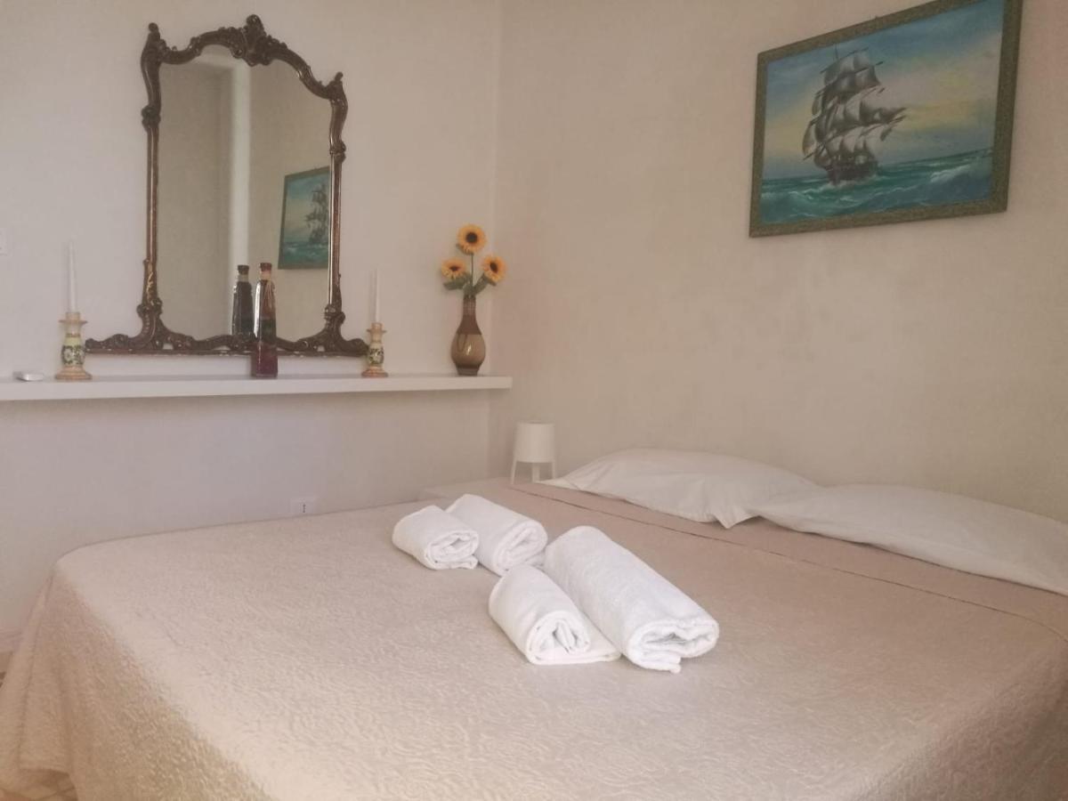 A Due Passi Dal Porto Apartman Trapani Kültér fotó