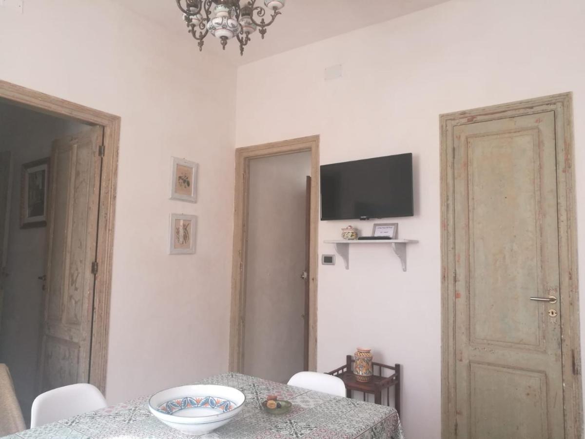 A Due Passi Dal Porto Apartman Trapani Kültér fotó