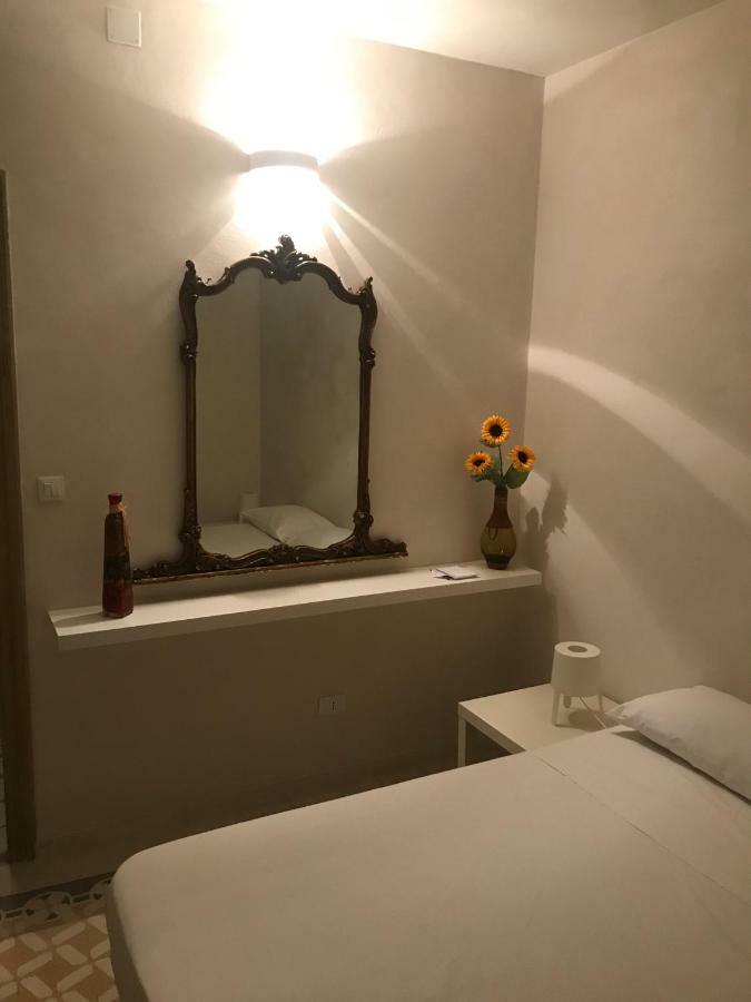 A Due Passi Dal Porto Apartman Trapani Kültér fotó